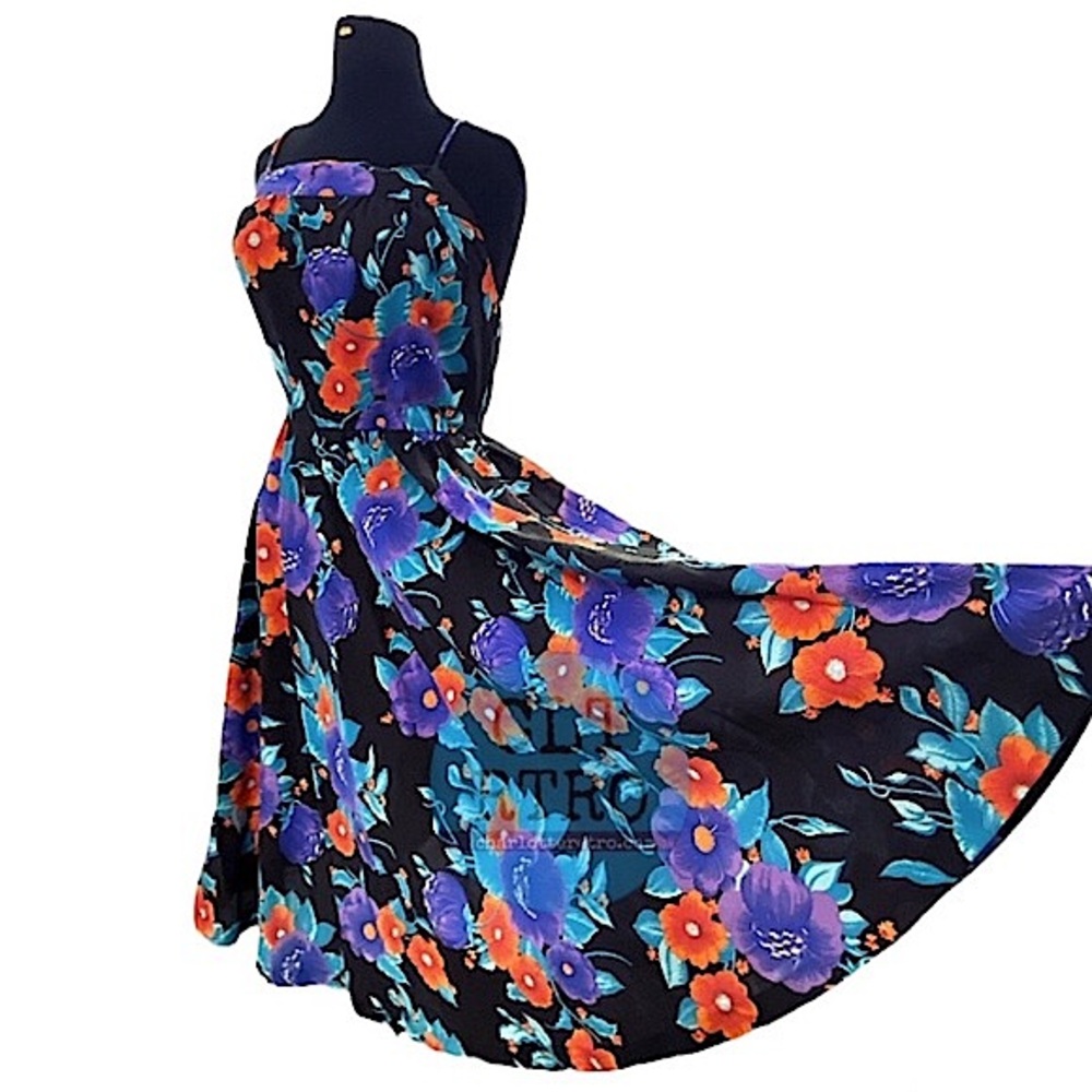 vtg Floral Halter Sun Dress w Pockets